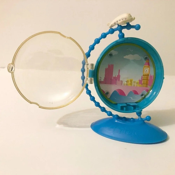 Barbie Peek A Boo Petites Doll Lea of London Girls of the World - Picture 14 of 16